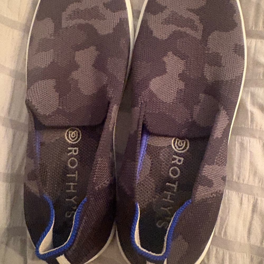 Rothy's Women’s  Slip-On Sneakers in Black and Gray Camo Knit sz 8.5